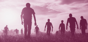 Zombies caminando al atardecer