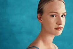 Imagen de portada de reseña de productos culturales: Girl (película)