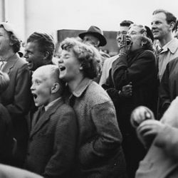 Germinal Lado B Dime con que vocal te ríes y te diré varias cosas...